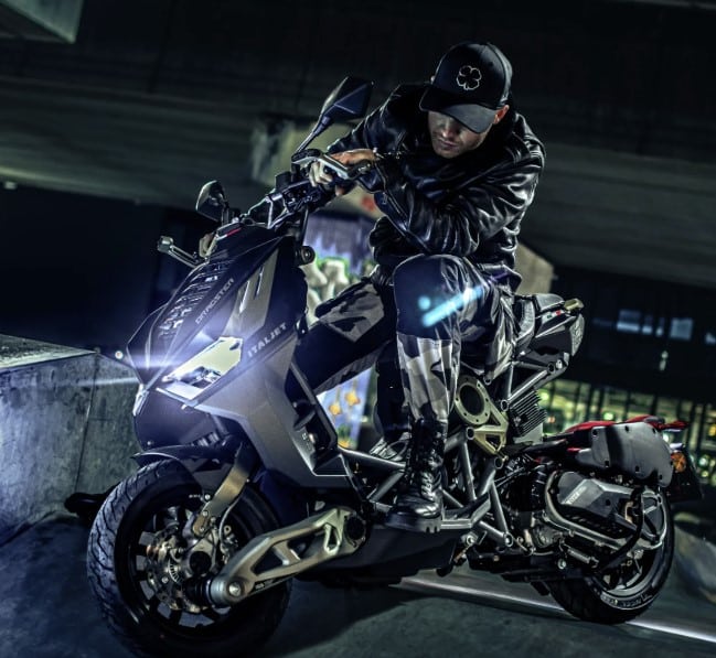 Scooter reparatie Amsterdam Oost